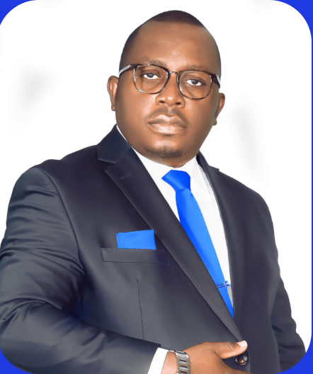 Portrait de Dr Ange Nsouadi, PDG et fondateur d’EconoLab